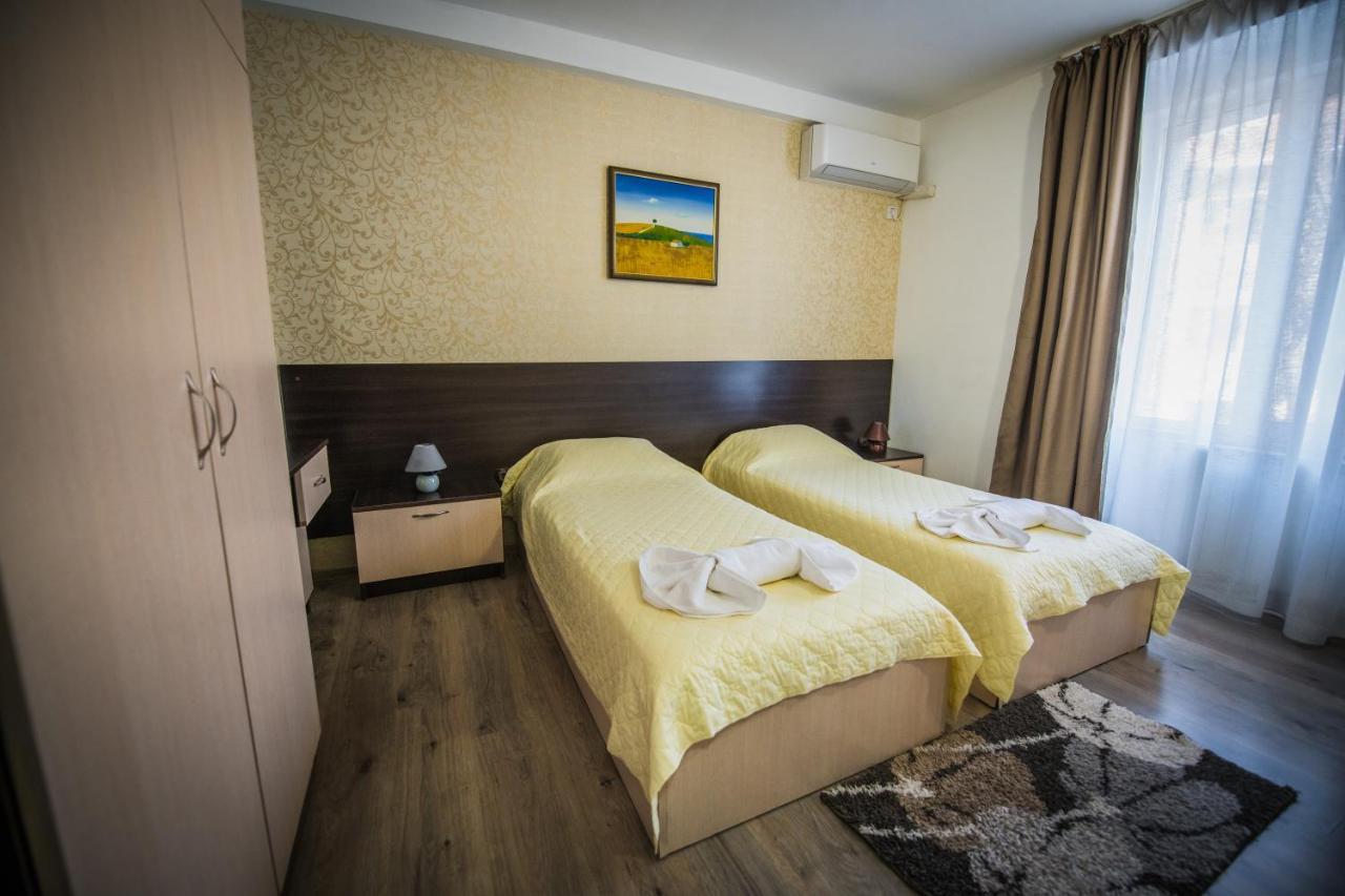 Vida Family Hotel Видин Экстерьер фото