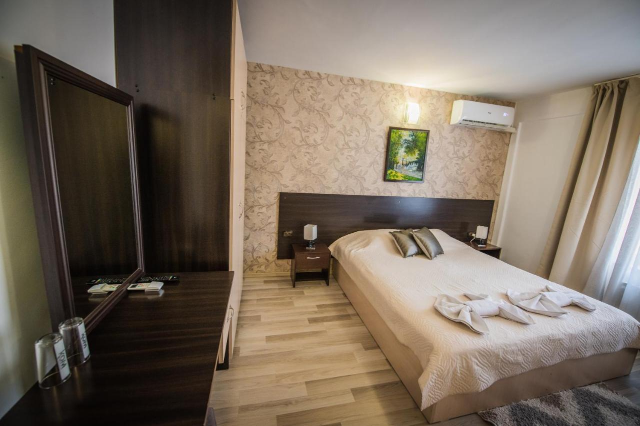 Vida Family Hotel Видин Экстерьер фото