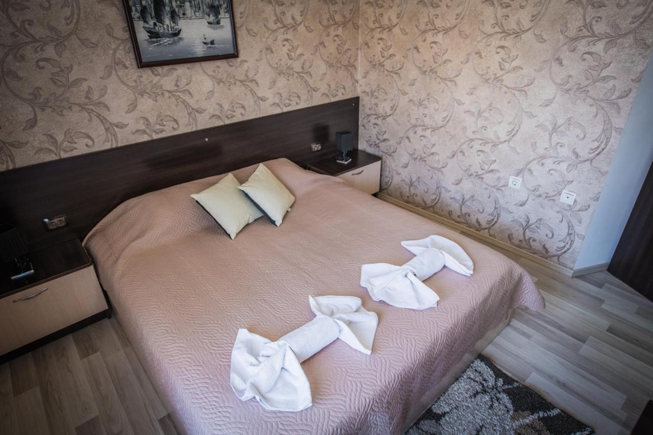 Vida Family Hotel Видин Экстерьер фото