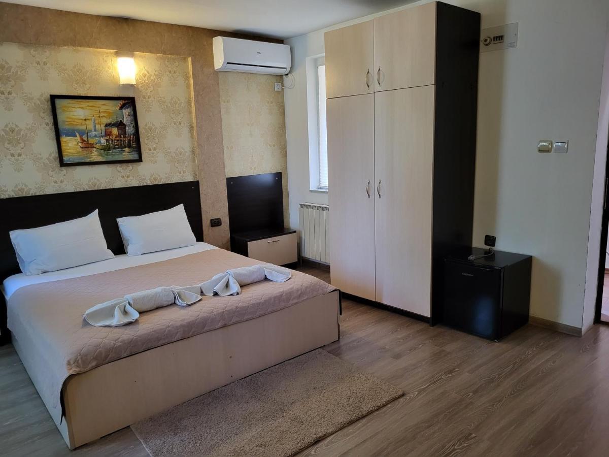 Vida Family Hotel Видин Экстерьер фото