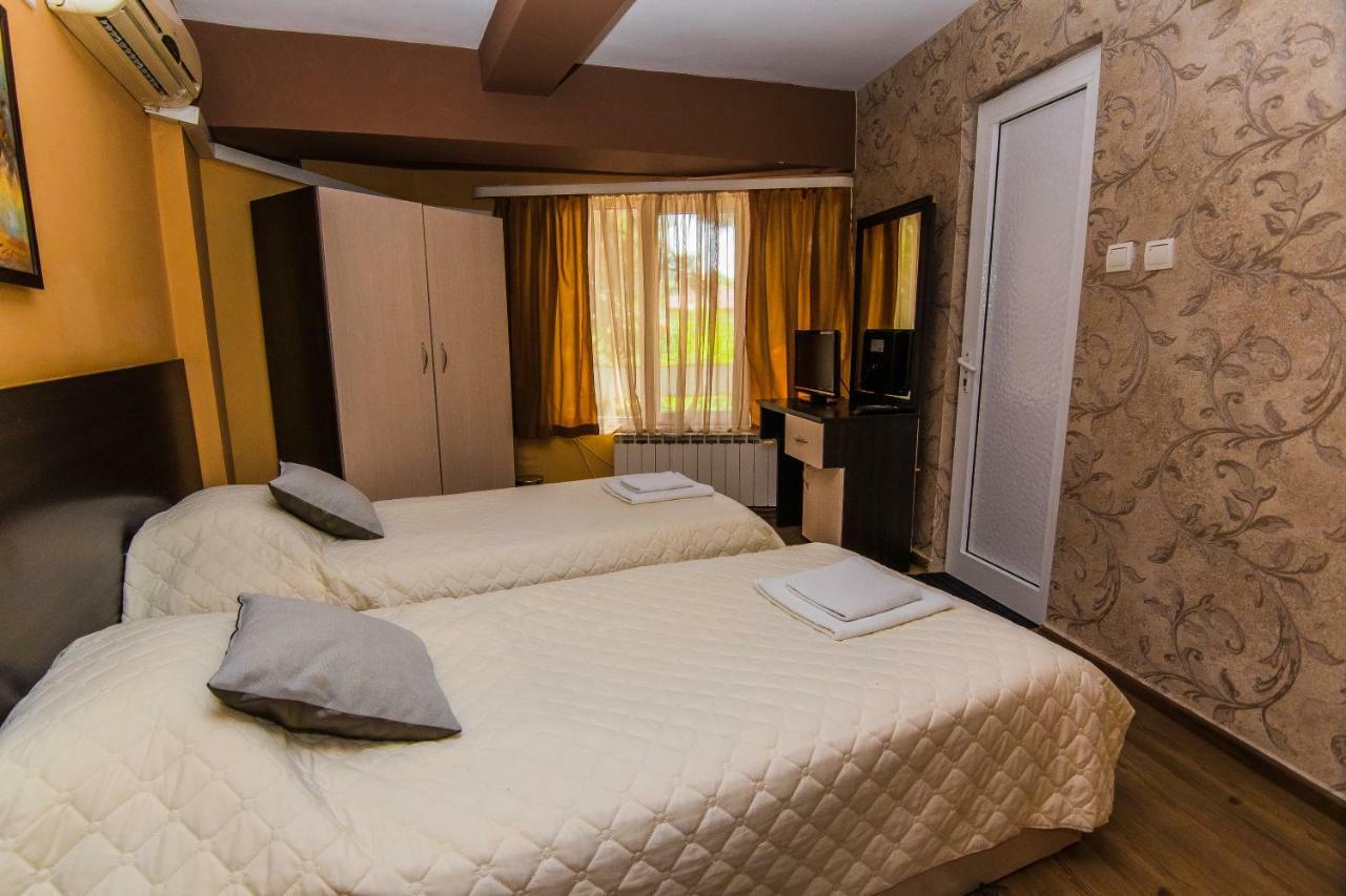 Vida Family Hotel Видин Экстерьер фото