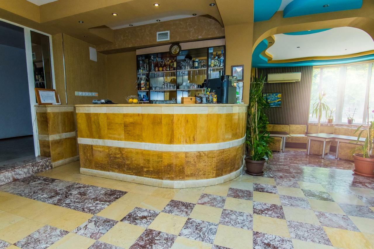 Vida Family Hotel Видин Экстерьер фото